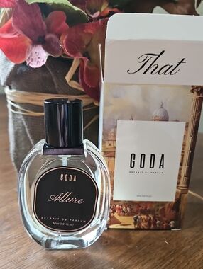 GODA Extrait - Pheromone Infused scent ALLURE